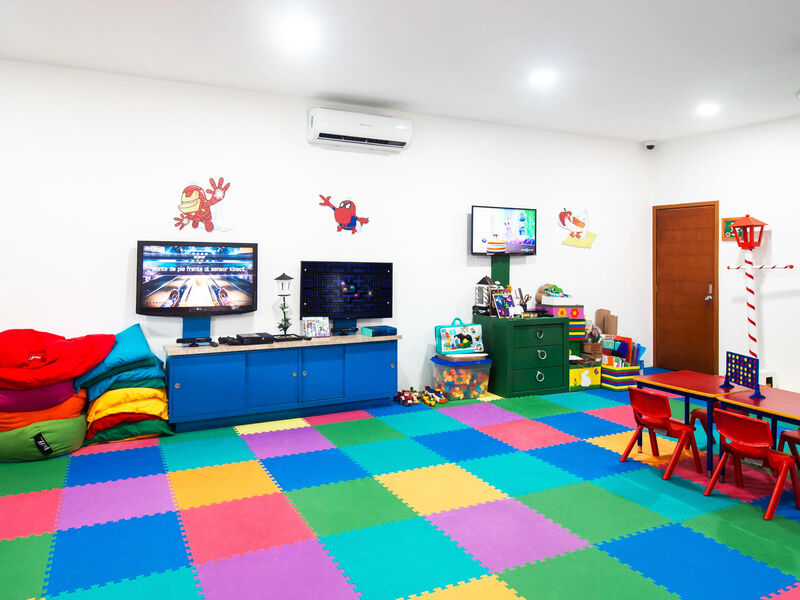 Plaza Pelicanos Club Beach Resort