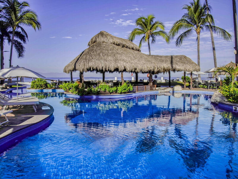 Plaza Pelicanos Grand Resort