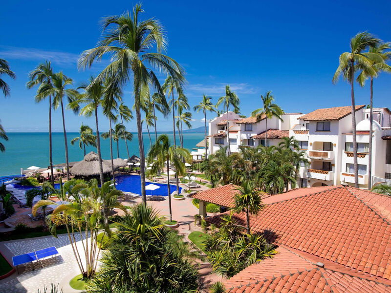 Plaza Pelicanos Grand Resort