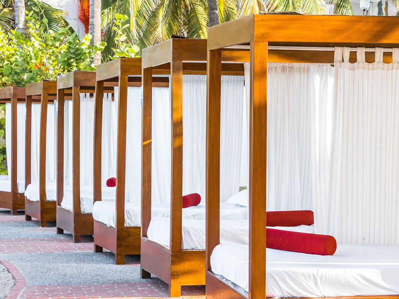 Plaza Pelicanos Grand Resort