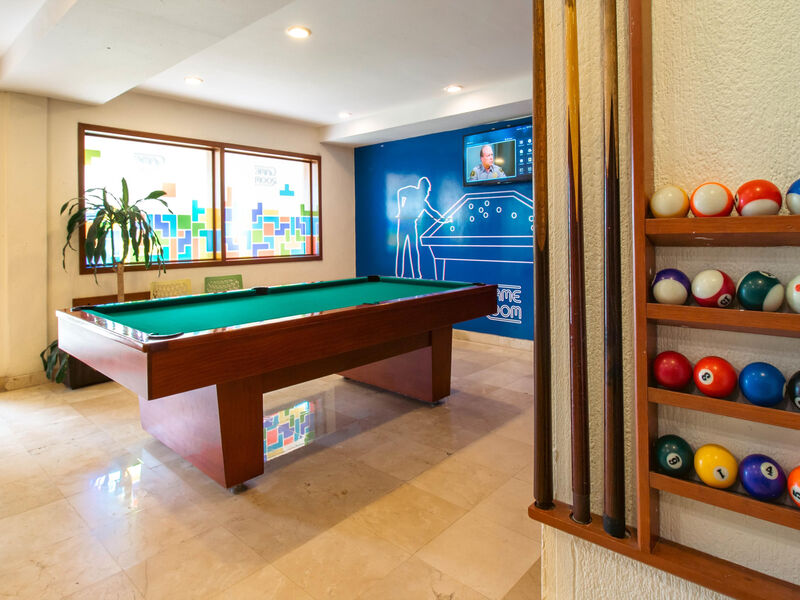 Plaza Pelicanos Grand Resort