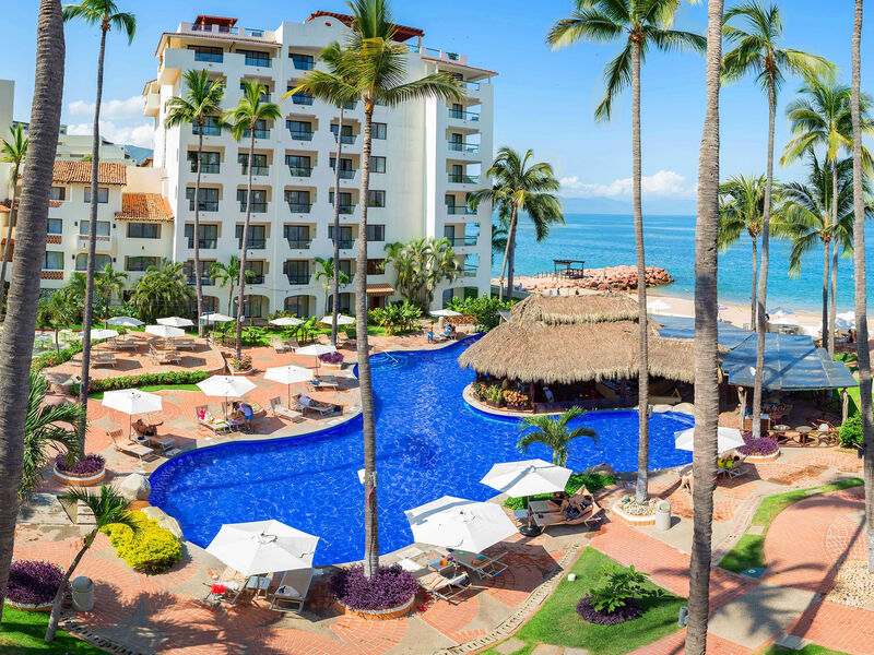 Plaza Pelicanos Grand Resort