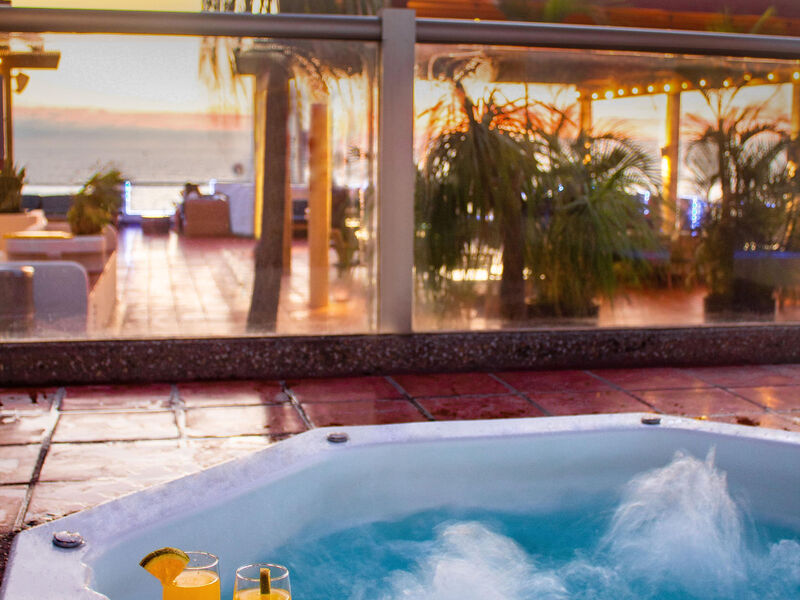 Plaza Pelicanos Grand Resort