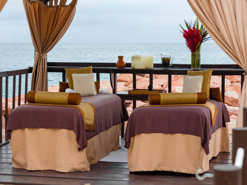 Plaza Pelicanos Grand Resort