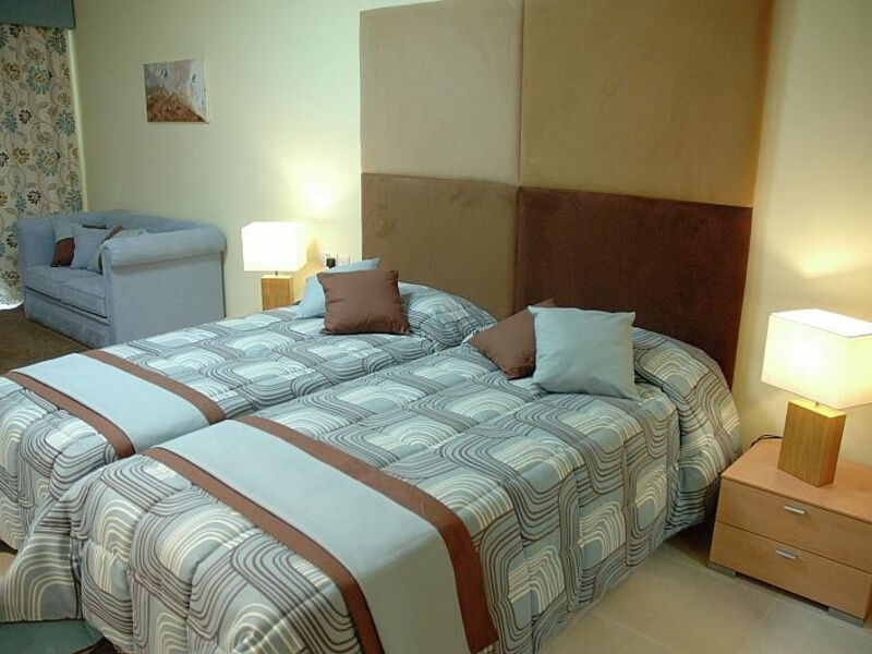 The Plaza Regency Hotel & Apartments