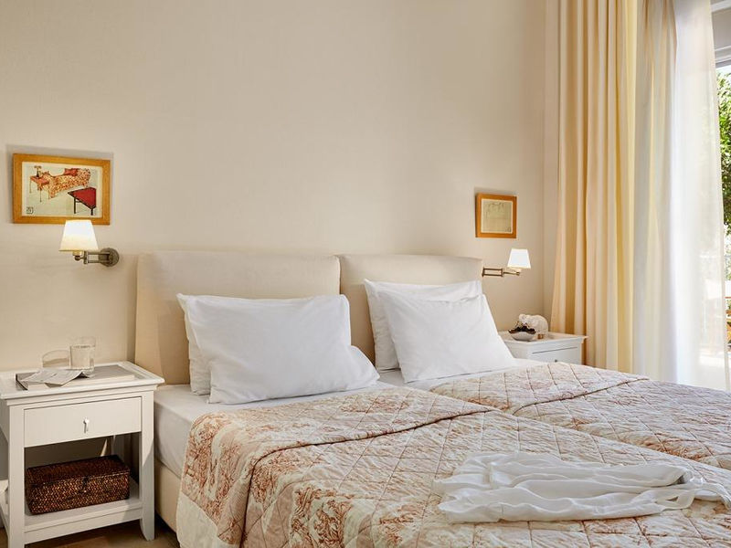 Pleiades Luxurious Villas