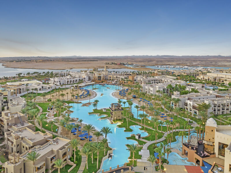 PickAlbatros Oasis Port Ghalib