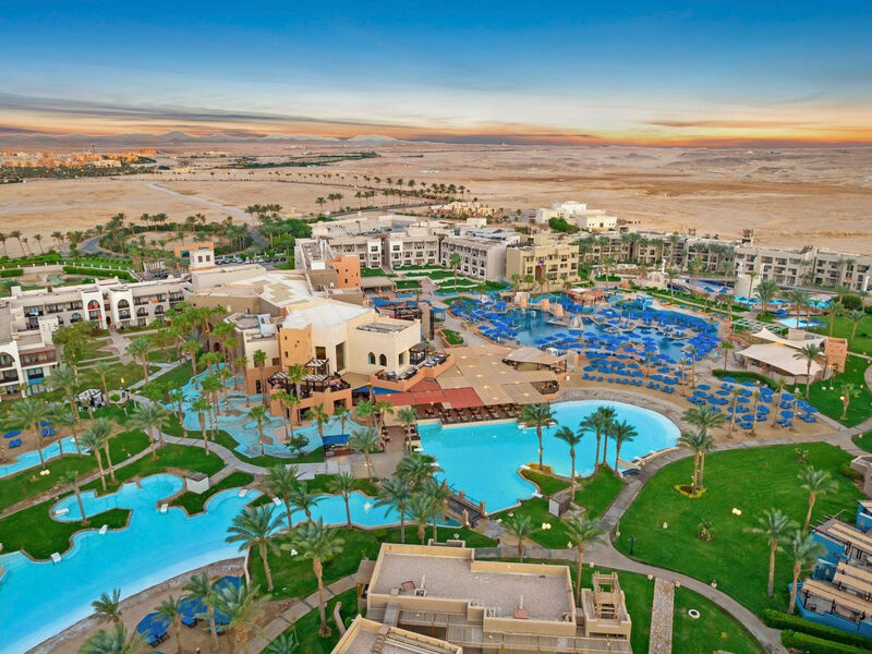 PickAlbatros Oasis Port Ghalib