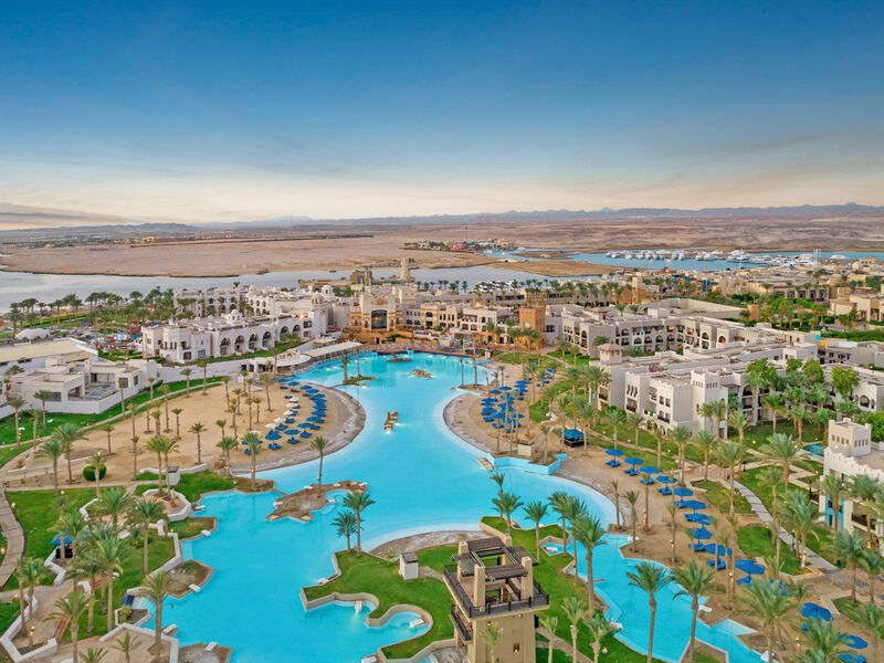 PickAlbatros Oasis Port Ghalib