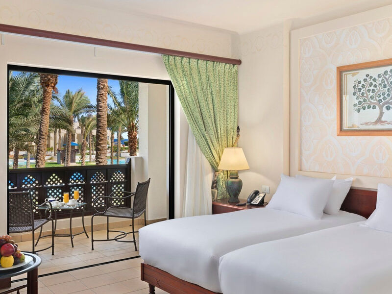 PickAlbatros Oasis Port Ghalib