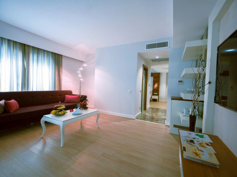 Port Nature Luxury Resort Hotel & Spa