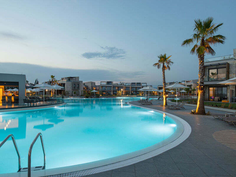 Portes Lithos Luxury Resort