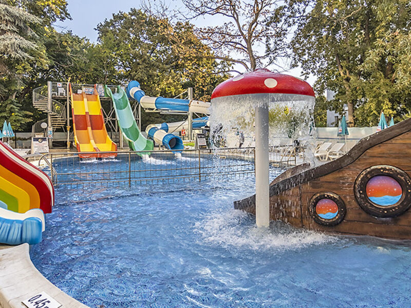 Prestige Deluxe Aquapark Club