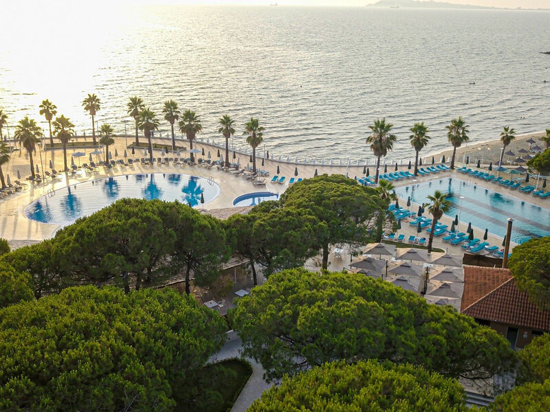 Prestige Resort