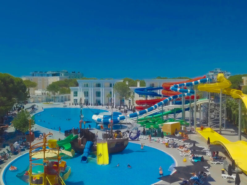 Prestige Resort