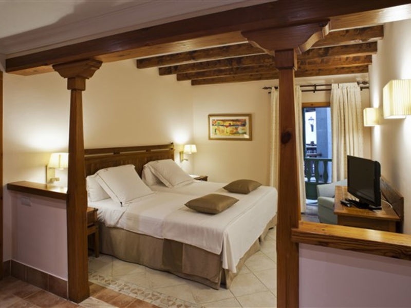 Princesa Yaiza Suite Resort