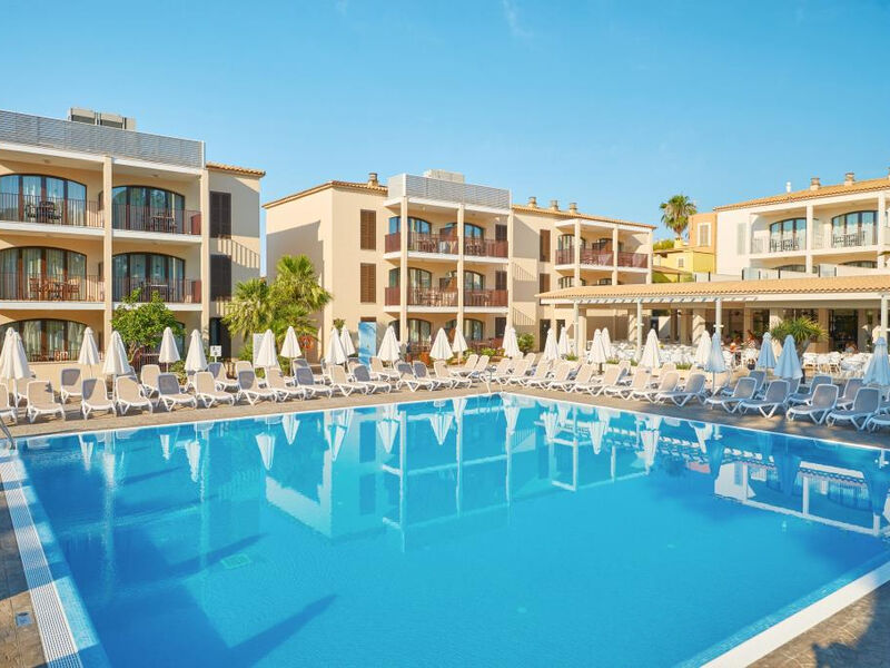 Protur Floriana Resort