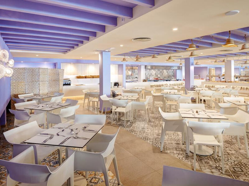 Protur Floriana Resort