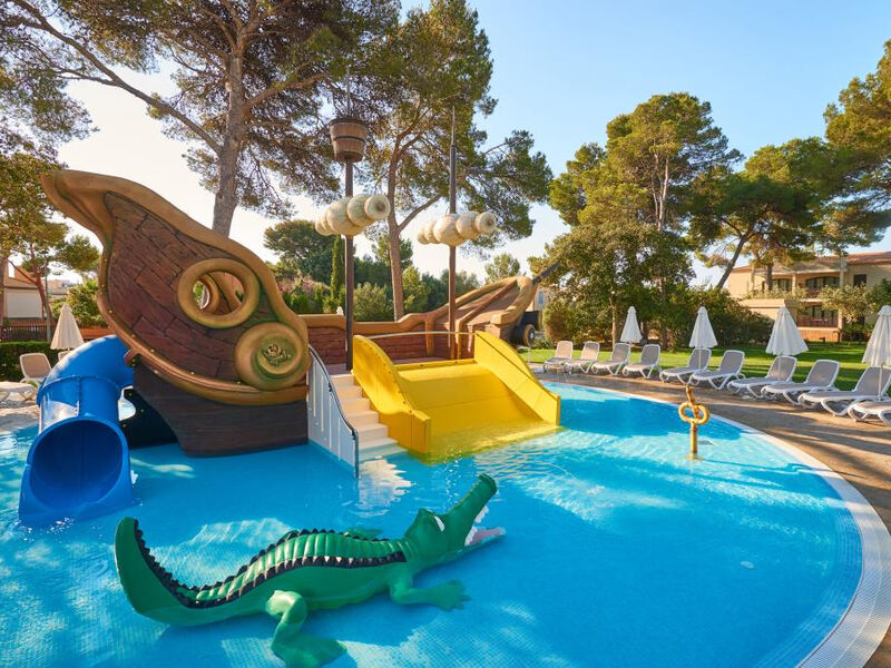 Protur Floriana Resort