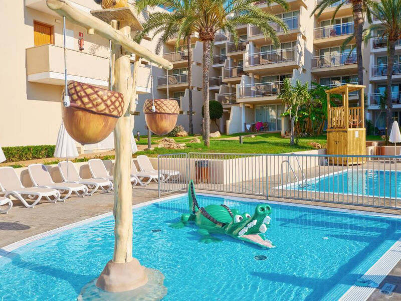 Protur Floriana Resort