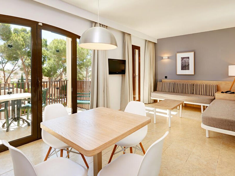 Protur Floriana Resort