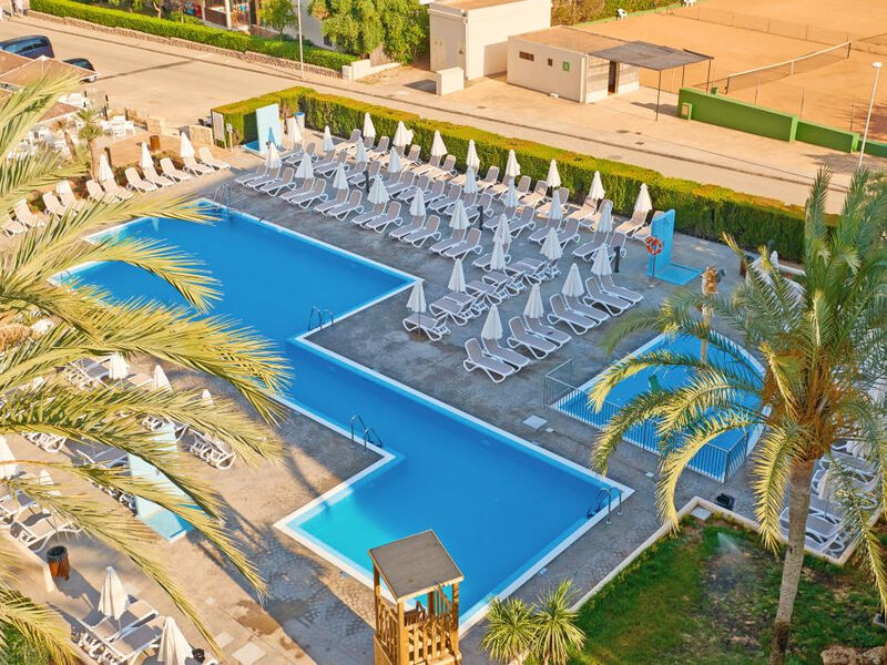 Protur Floriana Resort