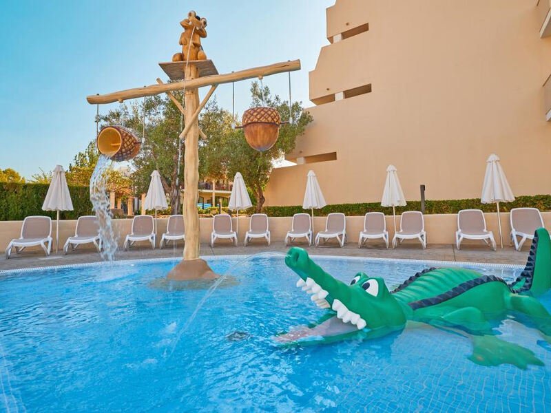 Protur Floriana Resort
