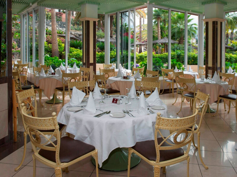 Puerto Palace