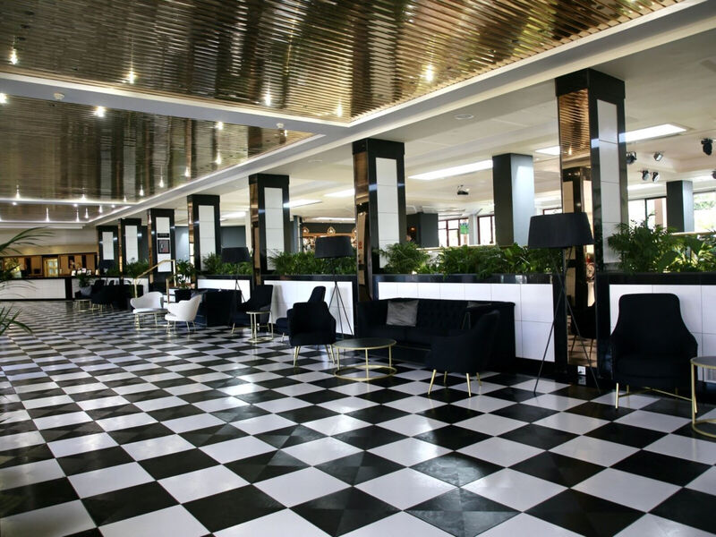 Puerto Palace