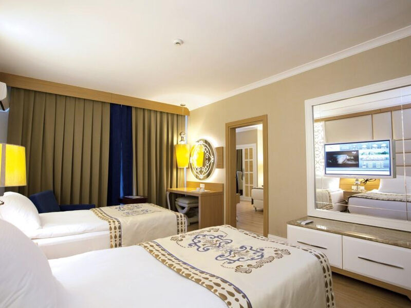 Quattro Beach Spa & Resort