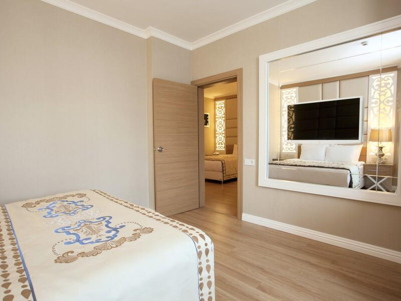 Quattro Beach Spa & Resort