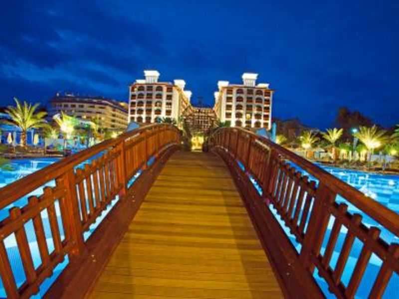 Quattro Beach Spa & Resort