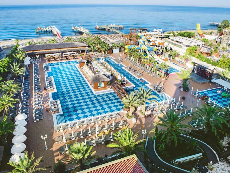 Quattro Beach Spa & Resort
