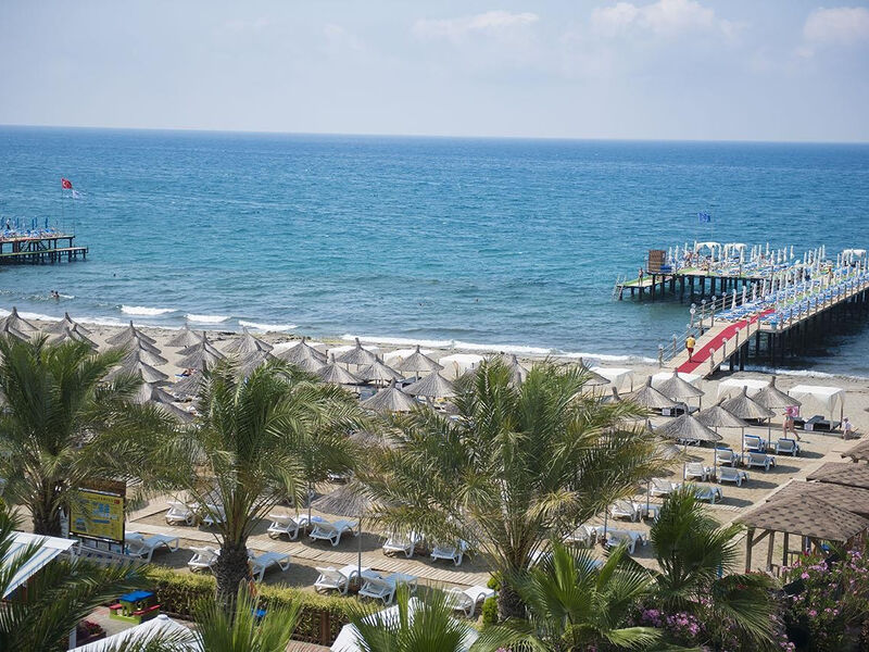 Quattro Beach Spa & Resort