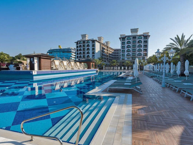 Quattro Beach Spa & Resort