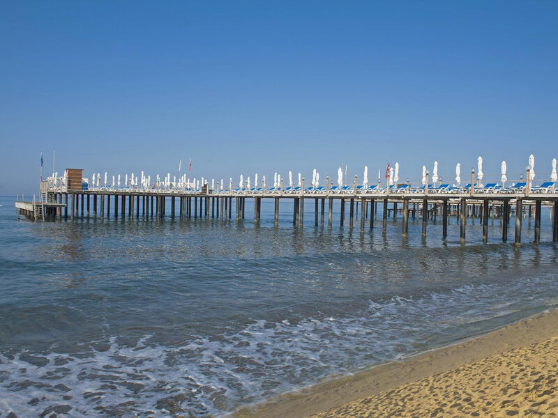Quattro Beach Spa & Resort