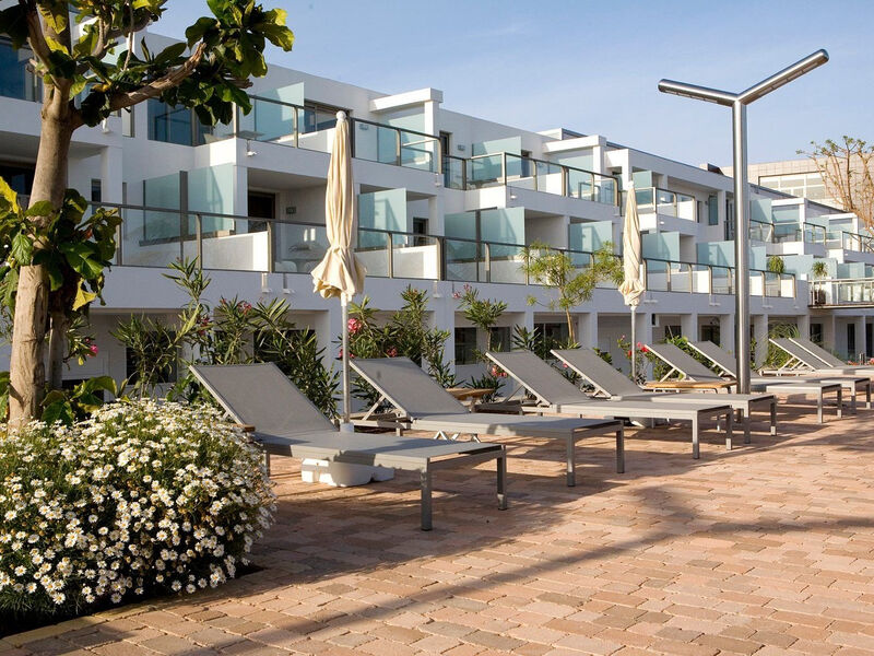 R2 Bahia Playa Design