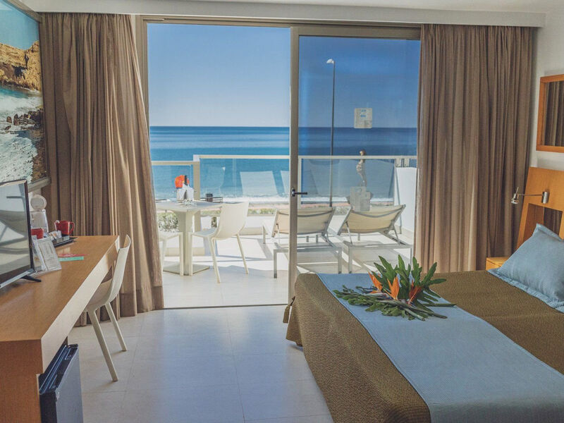 R2 Bahia Playa Design