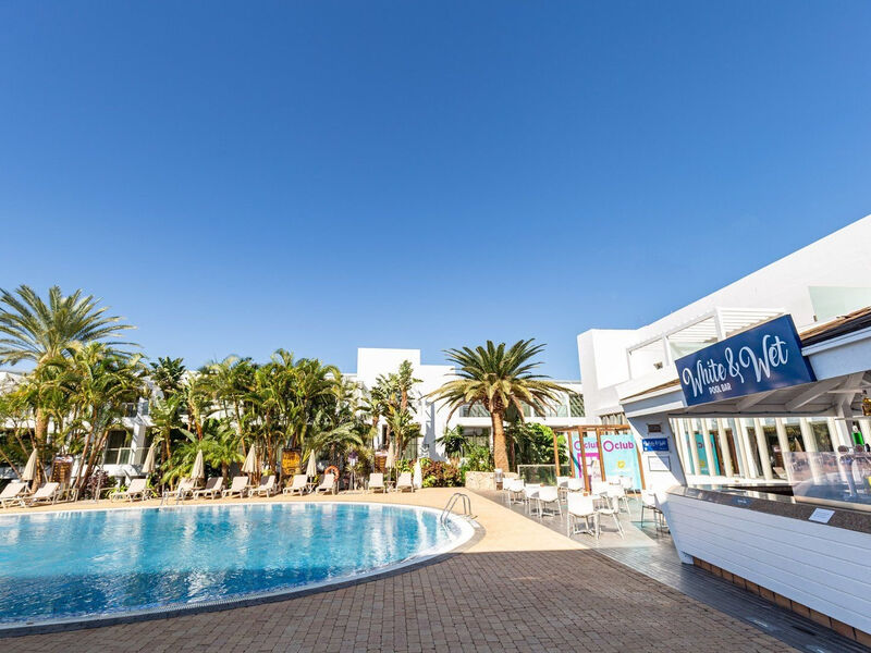 R2 Bahia Playa Design