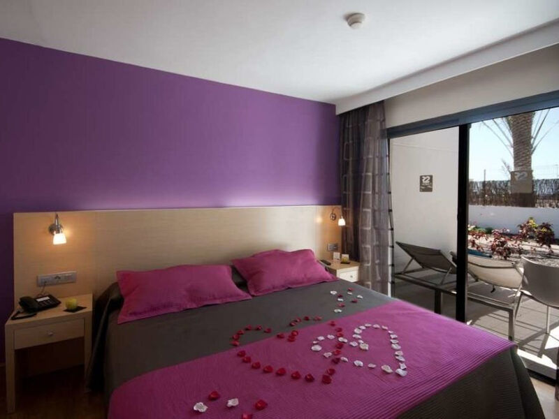 R2 Romantic Fantasia Suites