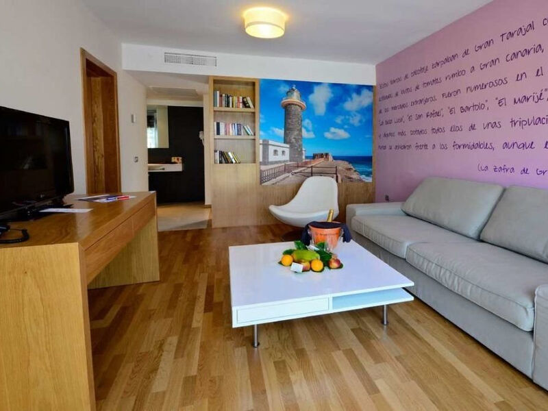 R2 Romantic Fantasia Suites