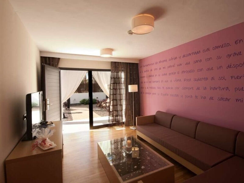 R2 Romantic Fantasia Suites