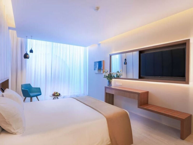 Radisson Beach Resort