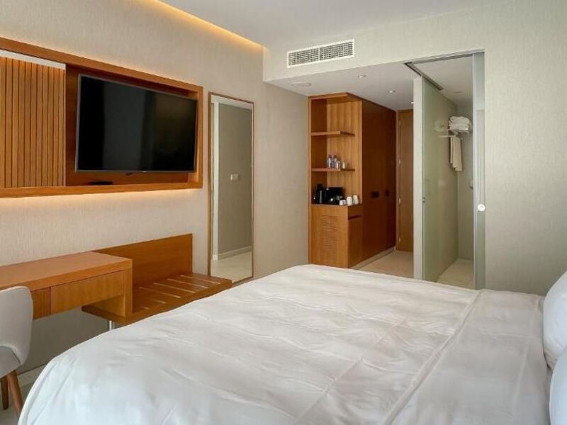 Radisson Beach Resort