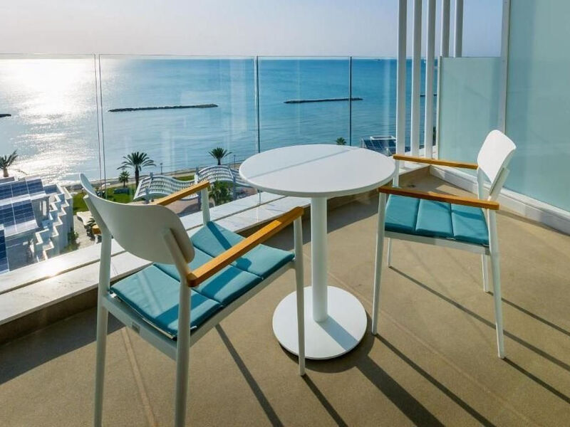 Radisson Beach Resort