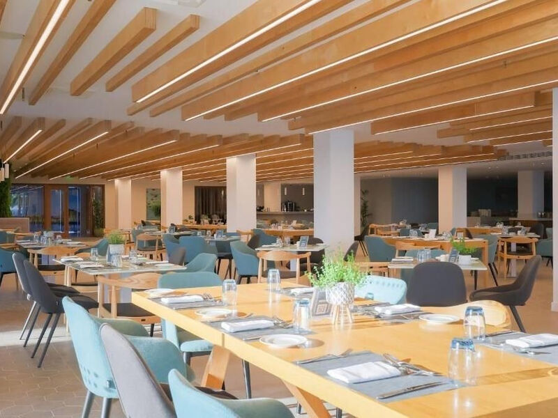 Radisson Beach Resort