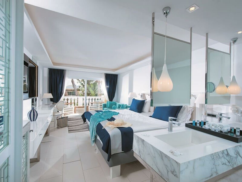 Radisson Blu Beach Resort