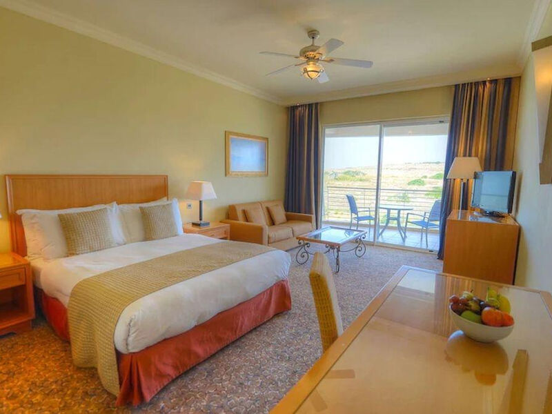 Radisson Blu Golden Sands