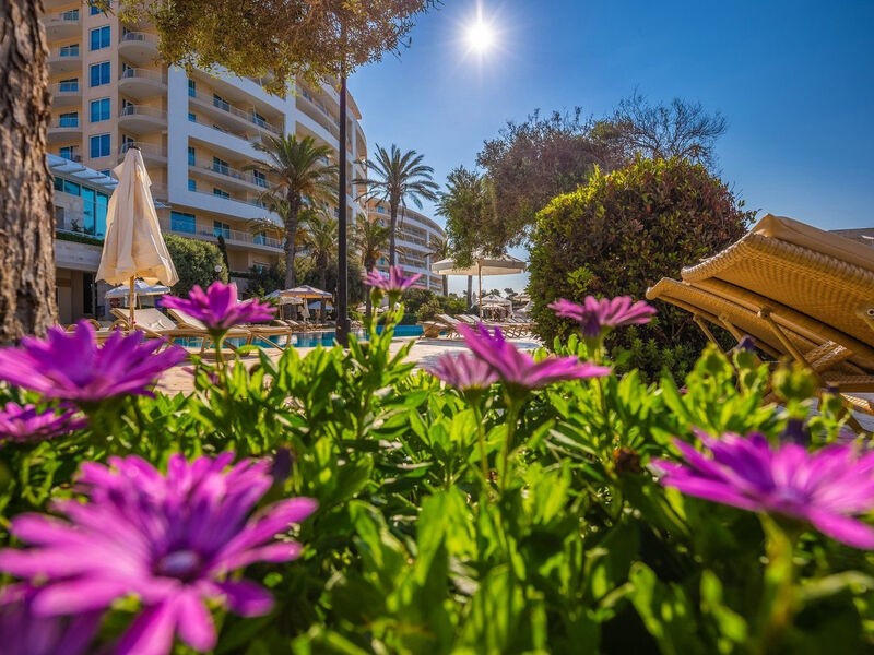 Radisson Blu Golden Sands