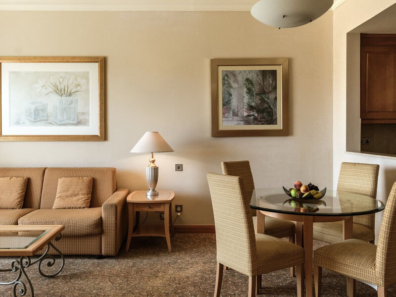 Radisson Blu Golden Sands